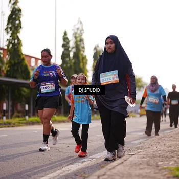 Runner Photo 8384715