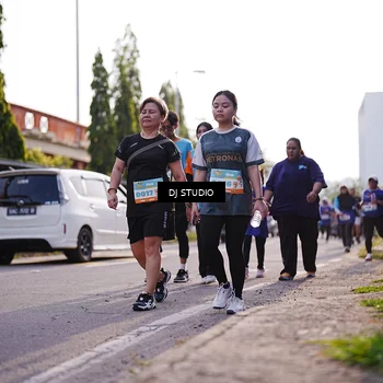 Runner Photo 8384719