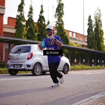 Runner Photo 8384754