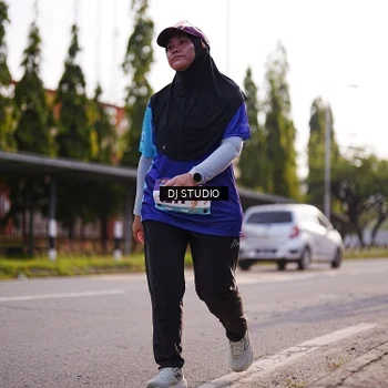 Runner Photo 8384758