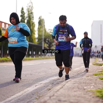 Runner Photo 8384885