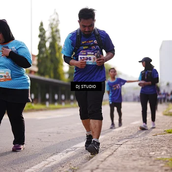 Runner Photo 8384890