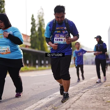Runner Photo 8384892
