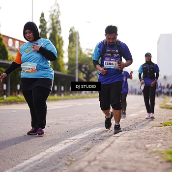 Runner Photo 8384895