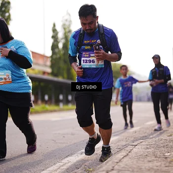 Runner Photo 8384896