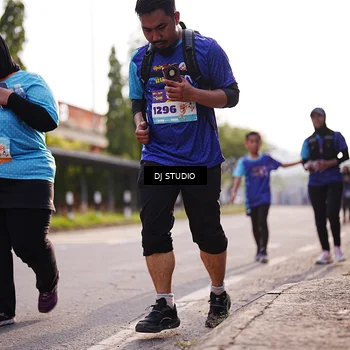Runner Photo 8384898