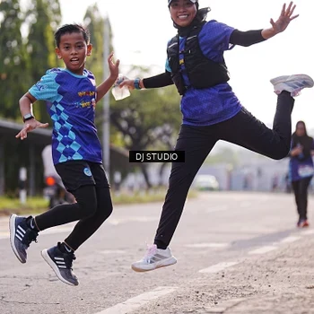 Runner Photo 8384906