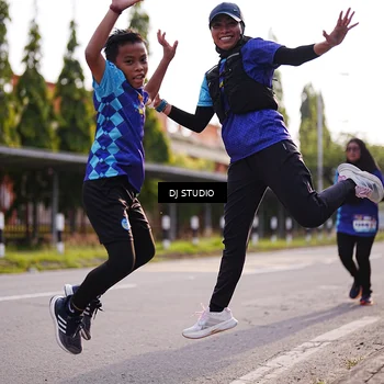 Runner Photo 8384922