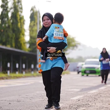 Runner Photo 8384942