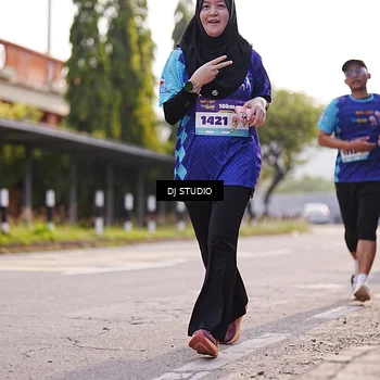 Runner Photo 8384944