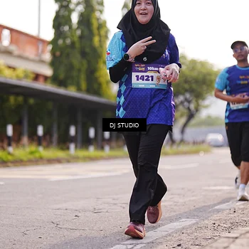 Runner Photo 8384945