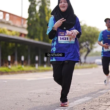 Runner Photo 8384949