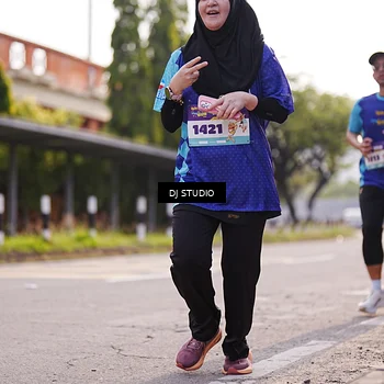 Runner Photo 8384951