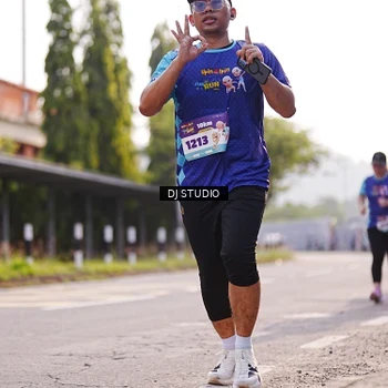 Runner Photo 8384954