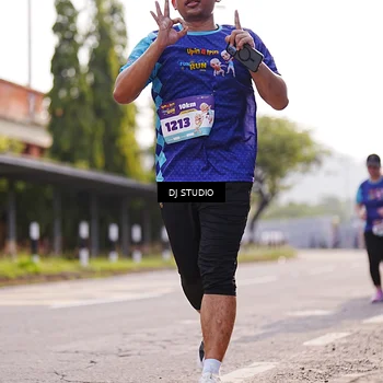 Runner Photo 8384958