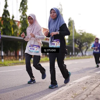 Runner Photo 8384995