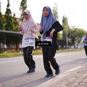 Runner Photo 8384998