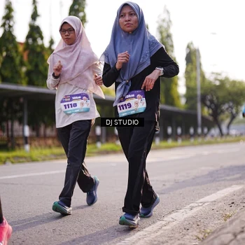 Runner Photo 8384999