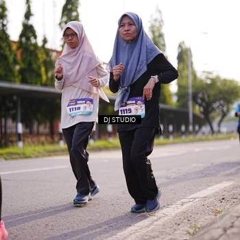 Runner Photo 8385000