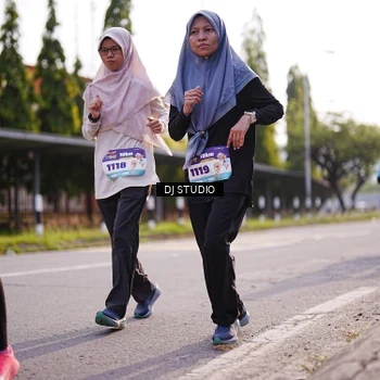 Runner Photo 8385001
