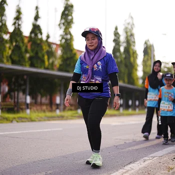 Runner Photo 8385003