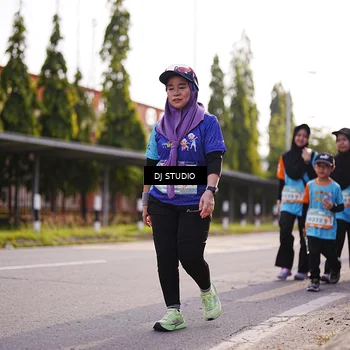 Runner Photo 8385005