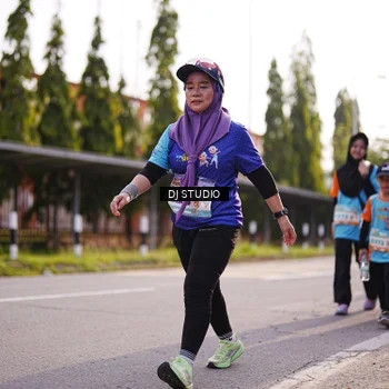 Runner Photo 8385007