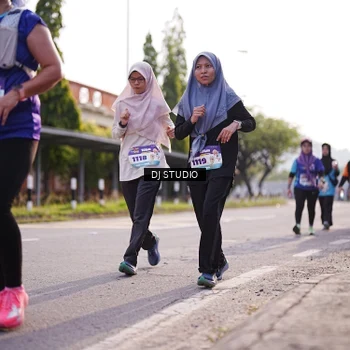 Runner Photo 8385008
