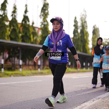 Runner Photo 8385009