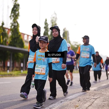 Runner Photo 8385032