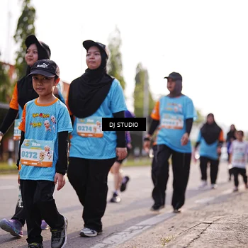 Runner Photo 8385044