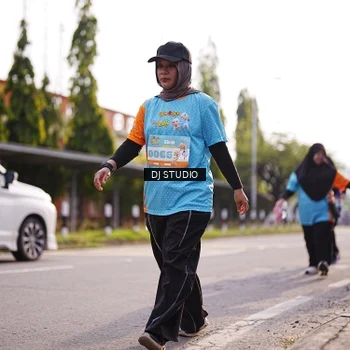Runner Photo 8385048