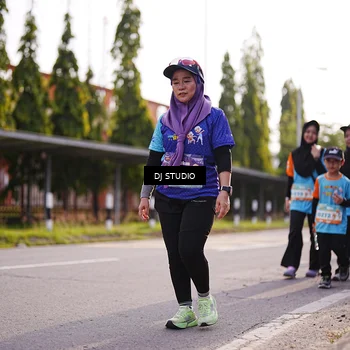 Runner Photo 8385053