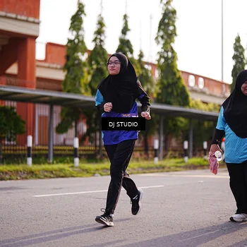 Runner Photo 8385068