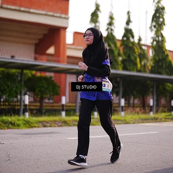 Runner Photo 8385076