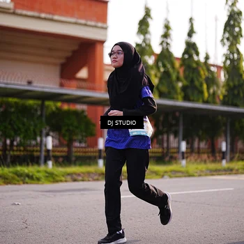 Runner Photo 8385078