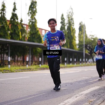 Runner Photo 8385096