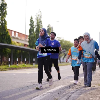 Runner Photo 8385104