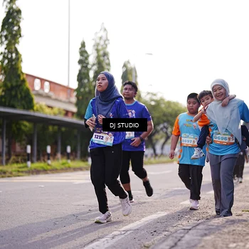 Runner Photo 8385108