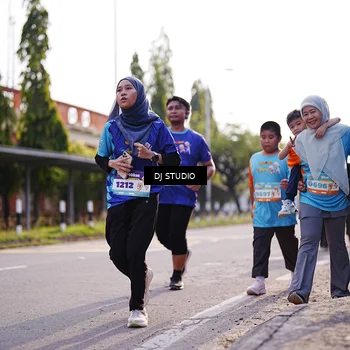 Runner Photo 8385115