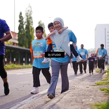 Runner Photo 8385124