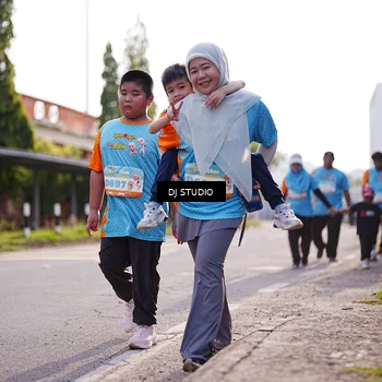 Runner Photo 8385135