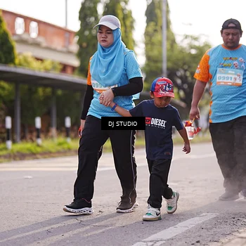 Runner Photo 8385145