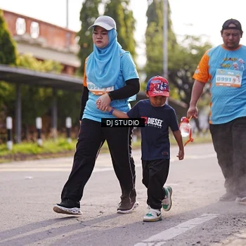 Runner Photo 8385151