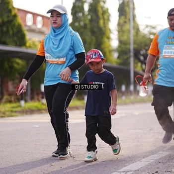 Runner Photo 8385153
