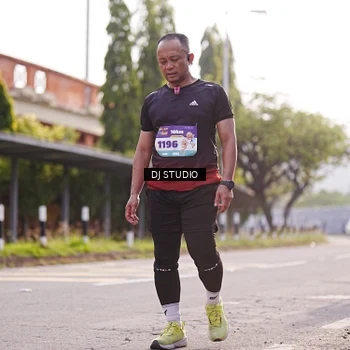 Runner Photo 8385189