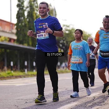 Runner Photo 8385202