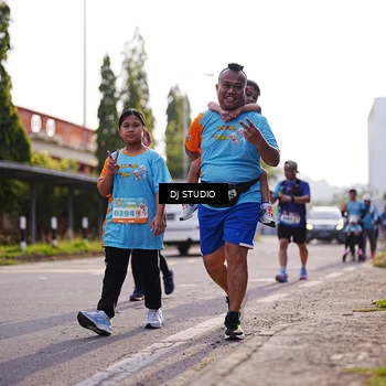 Runner Photo 8385208
