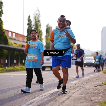 Runner Photo 8385211