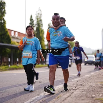 Runner Photo 8385216